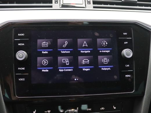 Volkswagen Passat Variant 1.4 TSI PHEV GTE Business 218PK DSG Matrix led, trekhaak, adaptive cruise, side assist, s... ActivLease financial lease