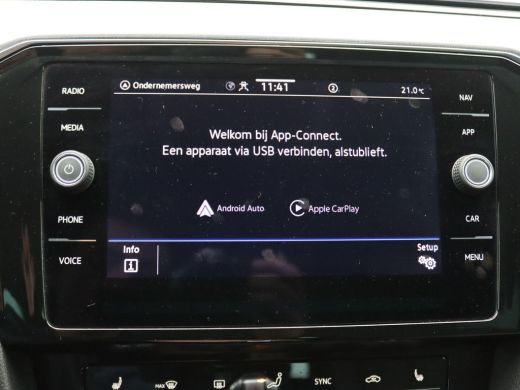Volkswagen Passat Variant 1.4 TSI PHEV GTE Business 218PK DSG Matrix led, trekhaak, adaptive cruise, side assist, s... ActivLease financial lease