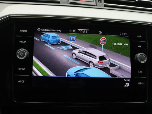 Volkswagen Passat Variant 1.4 TSI PHEV GTE Business 218PK DSG Matrix led, trekhaak, adaptive cruise, side assist, s... ActivLease financial lease
