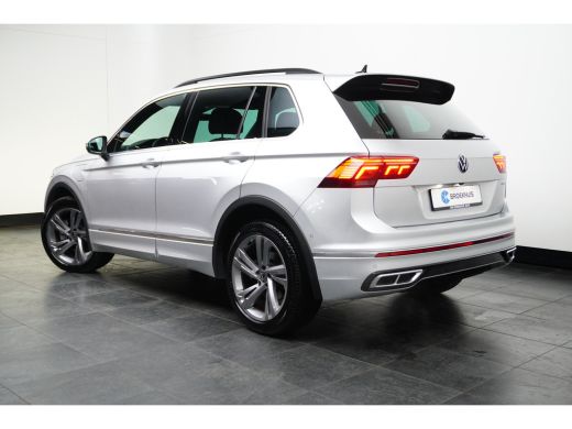 Volkswagen Tiguan 1.4 TSI 245PK DSG-6 eHybrid R-Line | NAVIGATIE | CAMERA | AUTO A. KLEP ActivLease financial lease