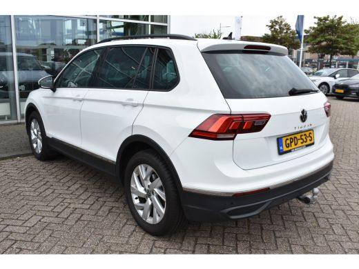 Volkswagen Tiguan 1.5 TSI 150PK DSG-7 Life + | TREKHAAK | CAMERA | NAVI BY APP | STOELVERW. ActivLease financial lease