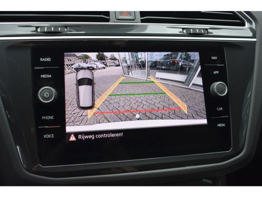 Volkswagen Tiguan 1.5 TSI 150PK DSG-7 Life + | TREKHAAK | CAMERA | NAVI BY APP | STOELVERW. ActivLease financial lease