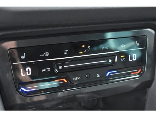 Volkswagen Tiguan 1.5 TSI 150PK DSG-7 Life + | TREKHAAK | CAMERA | NAVI BY APP | STOELVERW. ActivLease financial lease