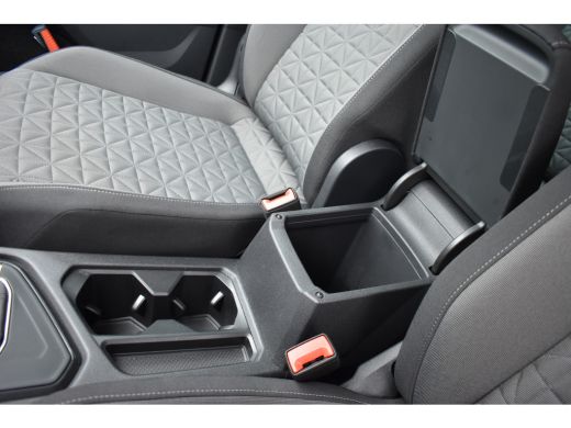 Volkswagen Tiguan 1.5 TSI 150PK DSG-7 Life + | TREKHAAK | CAMERA | NAVI BY APP | STOELVERW. ActivLease financial lease