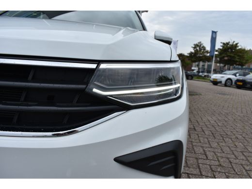 Volkswagen Tiguan 1.5 TSI 150PK DSG-7 Life + | TREKHAAK | CAMERA | NAVI BY APP | STOELVERW. ActivLease financial lease