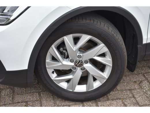 Volkswagen Tiguan 1.5 TSI 150PK DSG-7 Life + | TREKHAAK | CAMERA | NAVI BY APP | STOELVERW. ActivLease financial lease