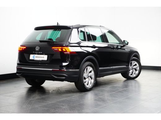 Volkswagen Tiguan 1.5 TSI Life Appconnect, Trekhaak (1800KG), Stoel+Stuurwielverwarming, 18''LMV' ActivLease financial lease