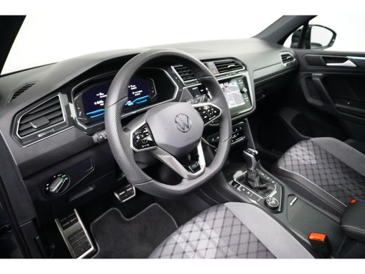 Volkswagen Tiguan 2.0 TSI 190PK DSG-7 4Motion | TREKHAAK | NAVIGATIE | CAMERA | AUTO A. KLEP ActivLease financial lease