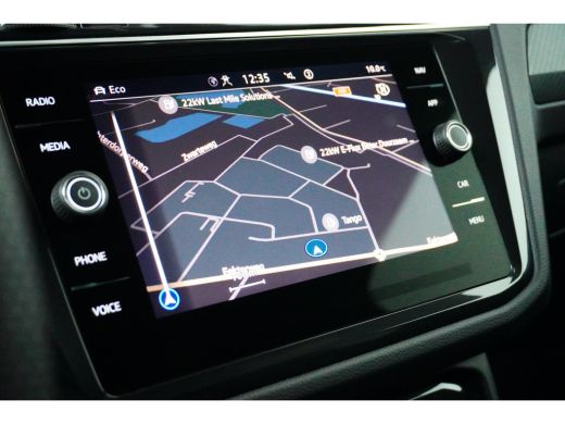 Volkswagen Tiguan 2.0 TSI 190PK DSG-7 4Motion | TREKHAAK | NAVIGATIE | CAMERA | AUTO A. KLEP ActivLease financial lease