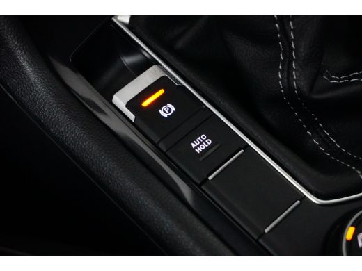 Volkswagen Tiguan 2.0 TSI 190PK DSG-7 4Motion | TREKHAAK | NAVIGATIE | CAMERA | AUTO A. KLEP ActivLease financial lease