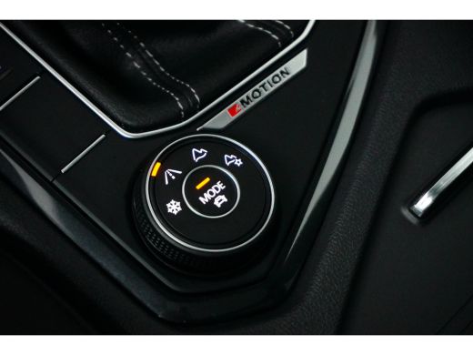 Volkswagen Tiguan 2.0 TSI 190PK DSG-7 4Motion | TREKHAAK | NAVIGATIE | CAMERA | AUTO A. KLEP ActivLease financial lease