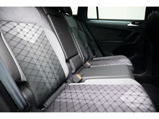 Volkswagen Tiguan 2.0 TSI 190PK DSG-7 4Motion | TREKHAAK | NAVIGATIE | CAMERA | AUTO A. KLEP ActivLease financial lease