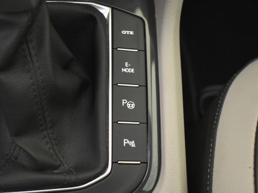 Volkswagen Tiguan Elegance 1.4TSI Hybrid 245pk | Adaptief cruise control | Navigatie | Panorama dak | Leder bekledi... ActivLease financial lease