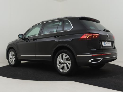 Volkswagen Tiguan Elegance 1.4TSI Hybrid 245pk | Adaptief cruise control | Navigatie | Panorama dak | Leder bekledi... ActivLease financial lease