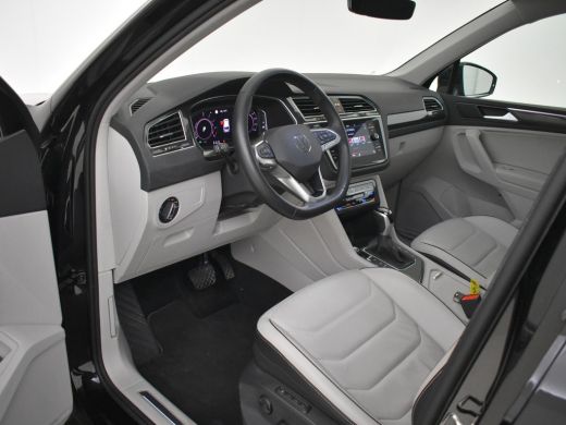 Volkswagen Tiguan Elegance 1.4TSI Hybrid 245pk | Adaptief cruise control | Navigatie | Panorama dak | Leder bekledi... ActivLease financial lease
