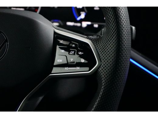 Volkswagen Touareg 3.0 TSi eHybrid 462PK 4MOTION R | LUCHTVERING | TREKHAAK | PANORAMADAK | 360 CAMERA | NACHTZICHT ... ActivLease financial lease