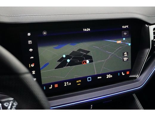 Volkswagen Touareg 3.0 TSi eHybrid 462PK 4MOTION R | LUCHTVERING | TREKHAAK | PANORAMADAK | 360 CAMERA | NACHTZICHT ... ActivLease financial lease