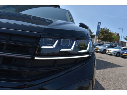 Volkswagen Touareg 3.0 TSi eHybrid 462PK 4MOTION R | LUCHTVERING | TREKHAAK | PANORAMADAK | 360 CAMERA | NACHTZICHT ... ActivLease financial lease