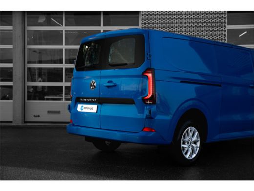 Volkswagen Transporter 2.0 TDI 170PK Bulli Intro L2 | Digital Cockpit | LED | Navigatie | ActivLease financial lease
