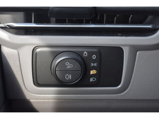 Volkswagen Transporter 2.0 TDI L2H1 DSG-8 30 Style | NIEUWE TYPE | TREKHAAK | CAMERA | NAVIGATIE ActivLease financial lease