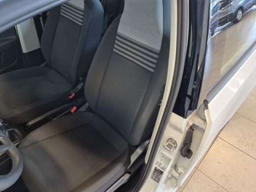 Volkswagen up! 1.0 | Airco | Bluetooth telefoonvoorbereiding | DAB ontvanger ActivLease financial lease