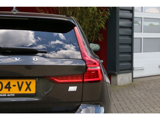 Volvo  V60 2.0 T6 Plug-in hybrid AWD Plus Dark | Panoramadak | Adaptive Cruise | Memory seats | Stuur/stoelv... ActivLease financial lease
