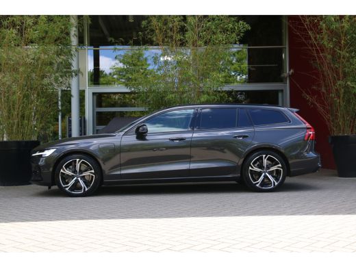 Volvo  V60 2.0 T6 Plug-in hybrid AWD Plus Dark | Panoramadak | Adaptive Cruise | Memory seats | Stuur/stoelv... ActivLease financial lease