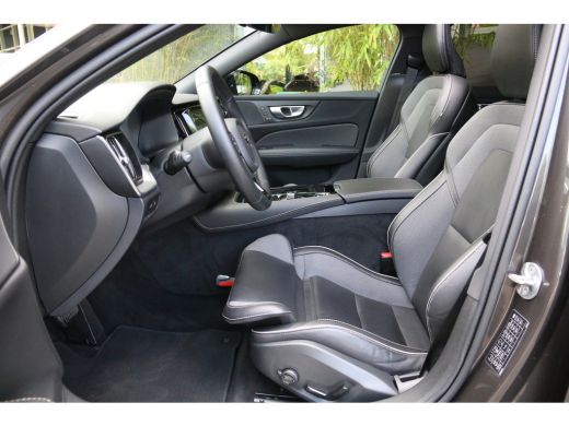 Volvo  V60 2.0 T6 Plug-in hybrid AWD Plus Dark | Panoramadak | Adaptive Cruise | Memory seats | Stuur/stoelv... ActivLease financial lease