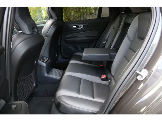Volvo  V60 2.0 T6 Plug-in hybrid AWD Plus Dark | Panoramadak | Adaptive Cruise | Memory seats | Stuur/stoelv... ActivLease financial lease
