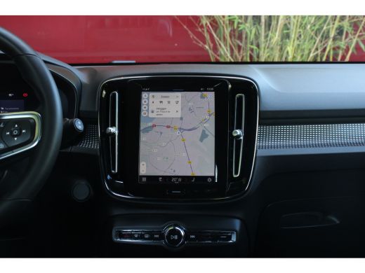Volvo  XC40 Recharge Plus | Adaptive Cruise | Camera | Stuur/stoelverwarming ActivLease financial lease
