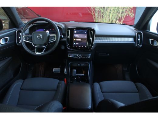 Volvo  XC40 Recharge Plus | Adaptive Cruise | Camera | Stuur/stoelverwarming ActivLease financial lease