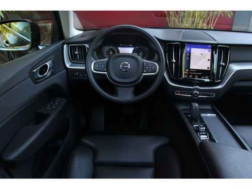 Volvo  XC60 2.0 Recharge T8 AWD R-Design | Panoramadak | Adaptive Cruise | BLIS | Stuur/stoelverwarming ActivLease financial lease