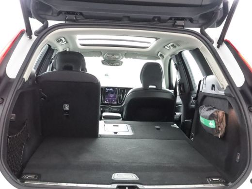 Volvo  XC60 T6 AWD Ultimate Dark | Head-Up Display | Stoel & stuurwielverwarming | Achterbankverwarming | Ada... ActivLease financial lease