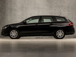 Peugeot 308 SW 1.2 PureTech Sport (APPLE CARPLAY, GROOT NAVI, CRUISE, SPORTSTOELEN, BLUETOOTH, ARMSTEUN, NIEU...