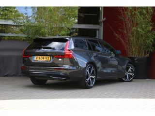Volvo  V60 2.0 T6 Plug-in hybrid AWD Plus Dark | Panoramadak | Adaptive Cruise | Memory seats | Stuur/stoelv...