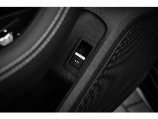 Audi A4 Avant 35 TFSI S edition Competition | Achteruitrijcamera | Parkeerhulp plus | Adaptief cruise con... ActivLease financial lease