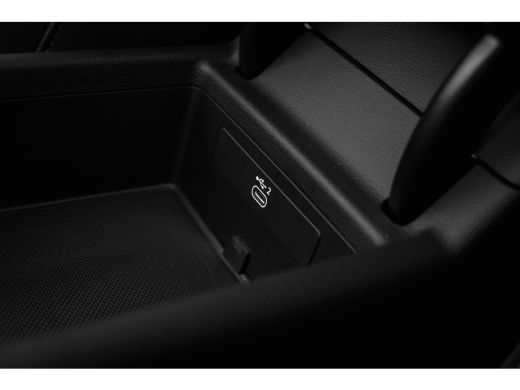 Audi A4 Avant 35 TFSI S edition Competition | Achteruitrijcamera | Parkeerhulp plus | Adaptief cruise con... ActivLease financial lease