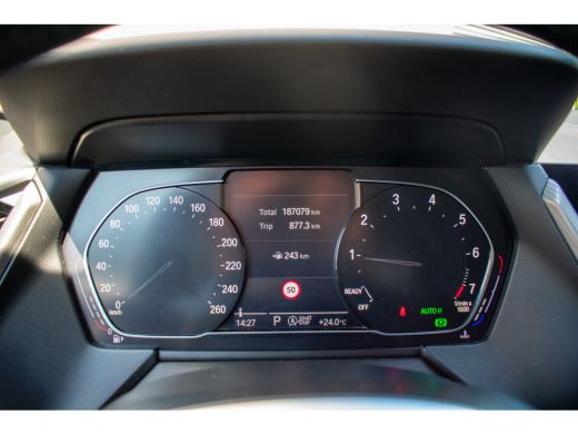 BMW 1-serie 118i High Executive Edition -M-sport-17''-Dab-Trekhaak- ActivLease financial lease