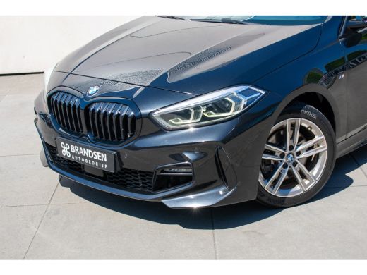 BMW 1-serie 118i High Executive Edition -M-sport-17''-Dab-Trekhaak- ActivLease financial lease
