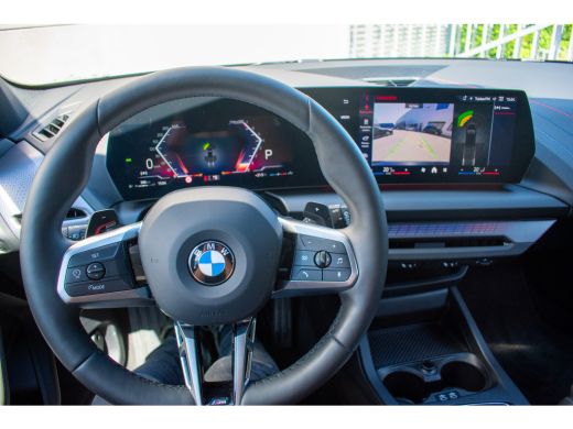 BMW 1-serie 120 M Sport Design Edition -ACC-Dab-Trekhaak- ActivLease financial lease