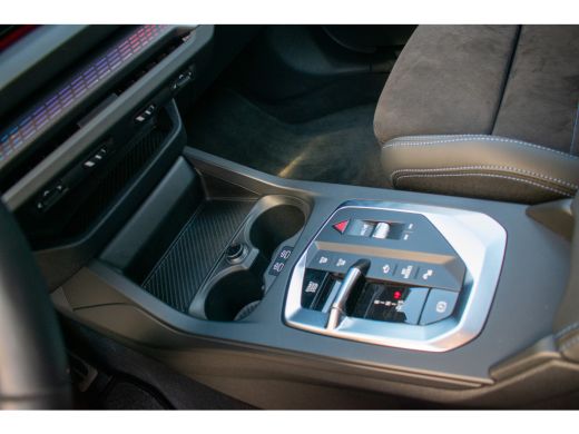 BMW 1-serie 120 M Sport Design Edition -ACC-Dab-Trekhaak- ActivLease financial lease