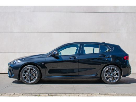 BMW 1-serie 120 M Sport Design Edition -ACC-Dab-Trekhaak- ActivLease financial lease