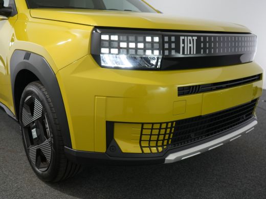 Fiat Panda La Prima 7.4 kW 44 kWh | Cruise Control | Stoel + Stuurverwarming | Navi | Camera | Carplay | 17'... ActivLease financial lease