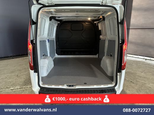 Ford Transit Custom 2.0 TDCI L1H1 Euro6 Airco | 2500KG Trekvermogen | Cruisecontrol | Parkeersensoren | Bijrijdersban... ActivLease financial lease