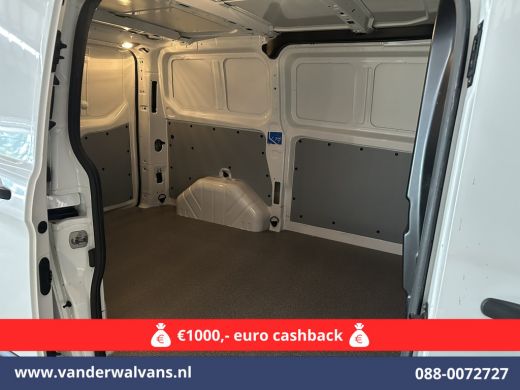 Ford Transit Custom 2.0 TDCI L1H1 Euro6 Airco | 2500KG Trekvermogen | Cruisecontrol | Parkeersensoren | Bijrijdersban... ActivLease financial lease