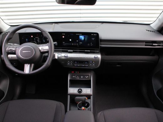 Hyundai KONA Electric Comfort Smart 65.4 kWh | Cruise control adaptief met Stop&Go en stuurhulp | Dodehoekdetectie met ... ActivLease financial lease
