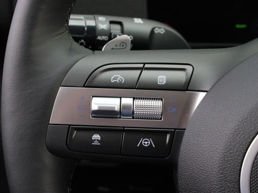 Hyundai KONA Electric Comfort Smart 65.4 kWh | Cruise control adaptief met Stop&Go en stuurhulp | Dodehoekdetectie met ... ActivLease financial lease