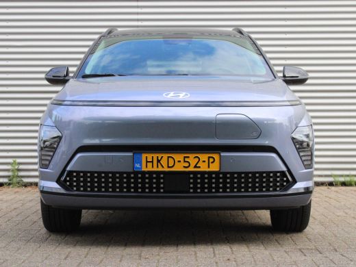 Hyundai KONA Electric Comfort Smart 65.4 kWh | Cruise control adaptief met Stop&Go en stuurhulp | Dodehoekdetectie met ... ActivLease financial lease