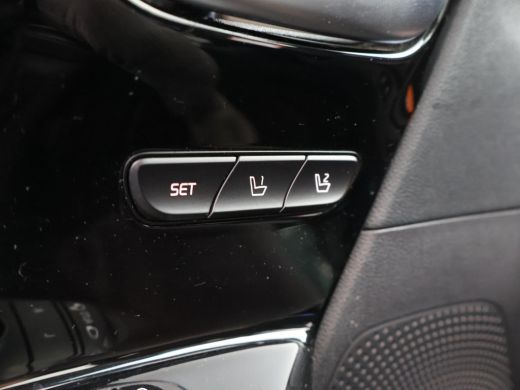 Kia e-Niro EXECUTIVELINE 64 KWH + JBL | ADAPTIVE CRUISE | STOELVENTILATIE | LEDER | CARPLAY | CAMERA ActivLease financial lease