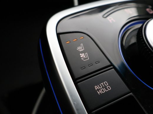 Kia e-Niro EXECUTIVELINE 64 KWH + JBL | ADAPTIVE CRUISE | STOELVENTILATIE | LEDER | CARPLAY | CAMERA ActivLease financial lease